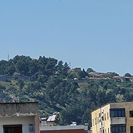 Villa Ndoni Берат Екстериор снимка