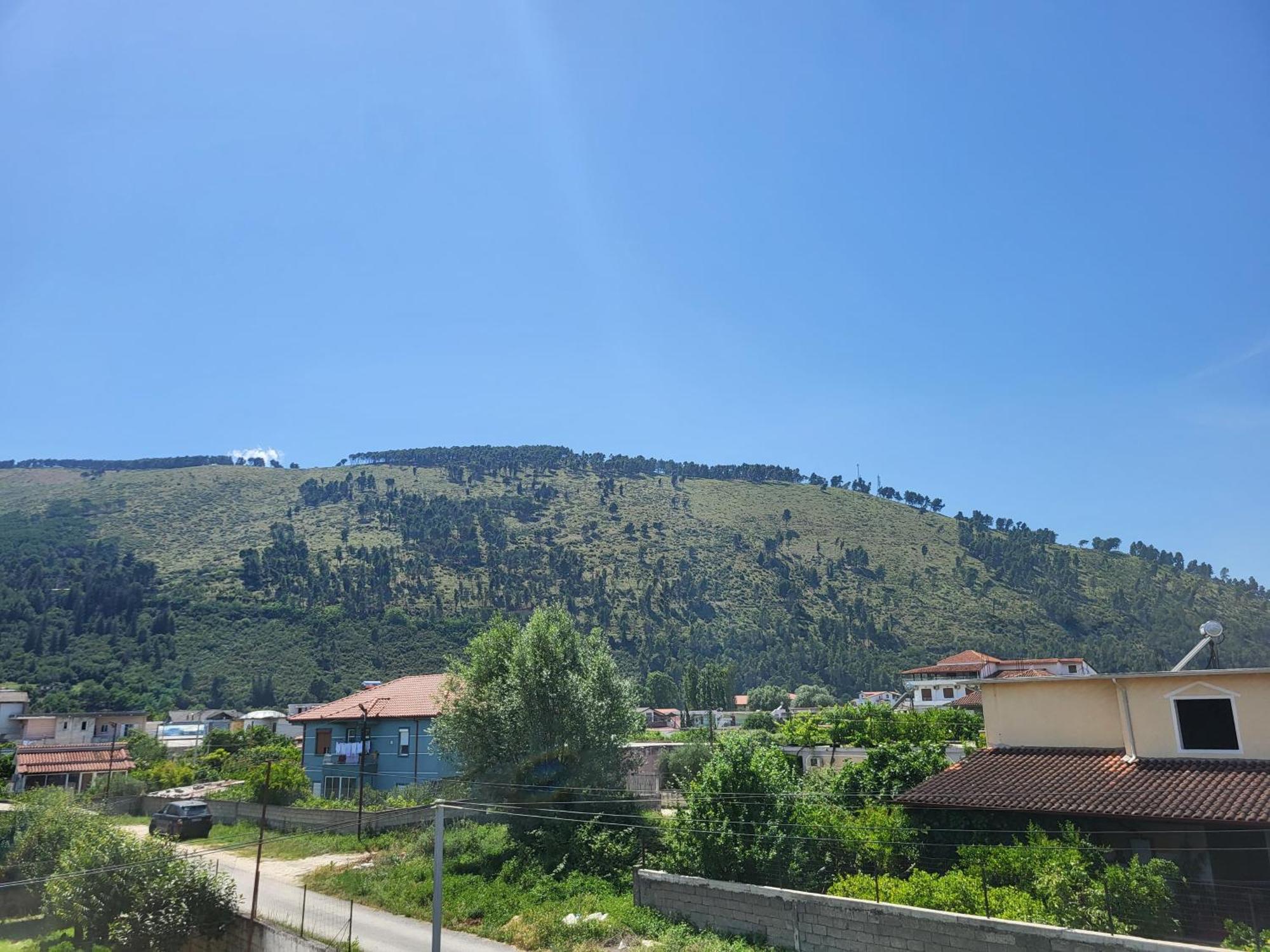 Villa Ndoni Берат Екстериор снимка