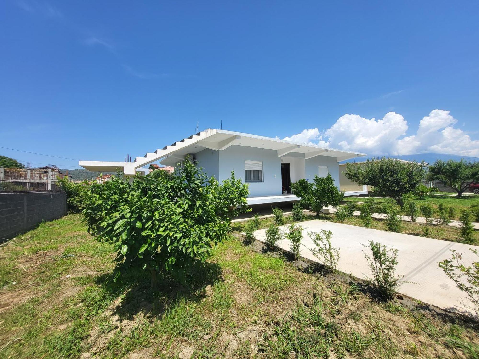 Villa Ndoni Берат Екстериор снимка