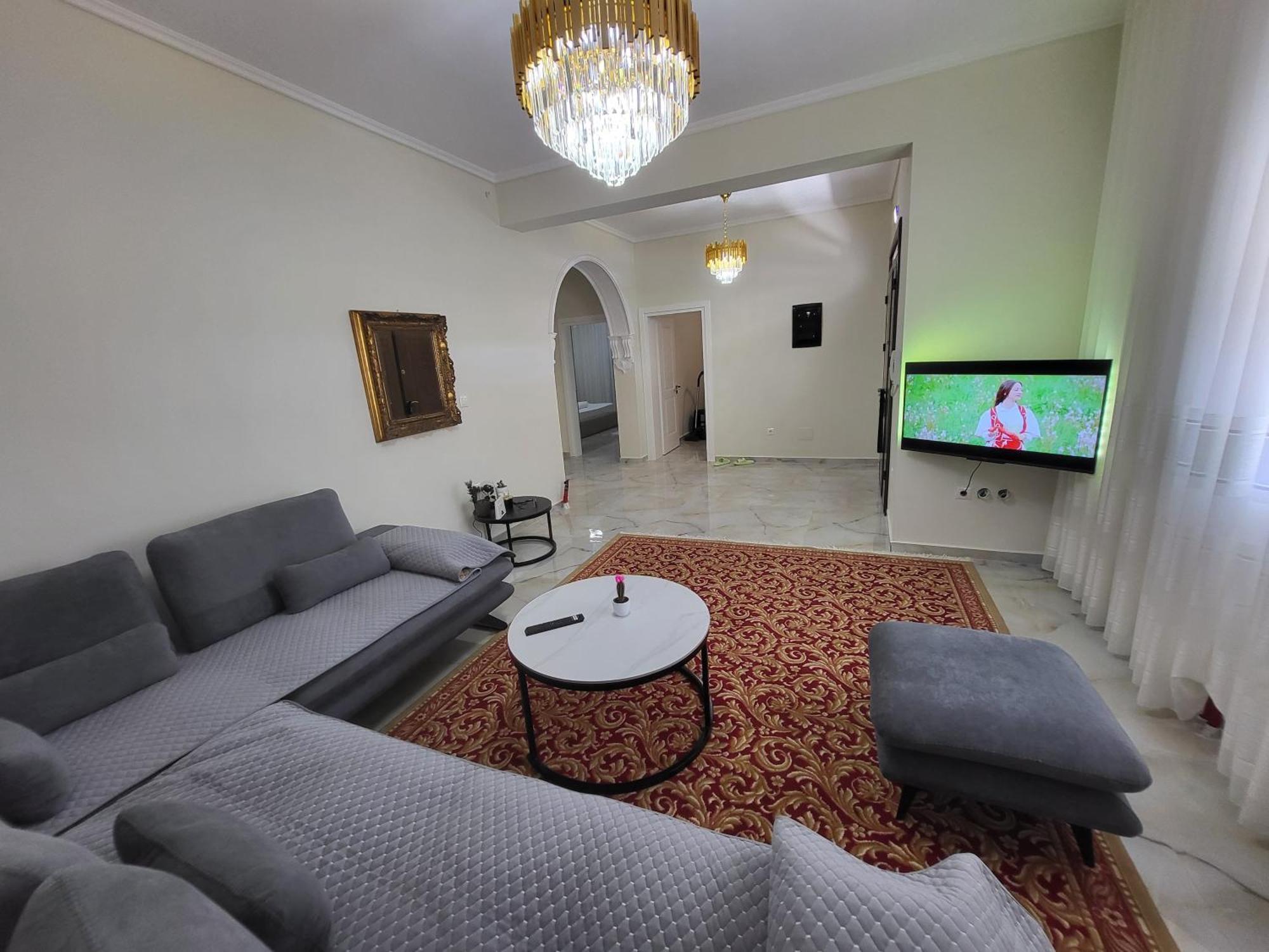 Villa Ndoni Берат Екстериор снимка
